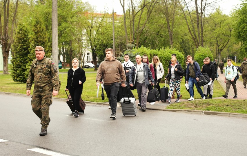 Blisko 80 ochotników rozpoczęło służbę w 6 Mazowieckiej Brygadzie Obrony Terytorialnej w Radomiu. Zobaczcie zdjęcia