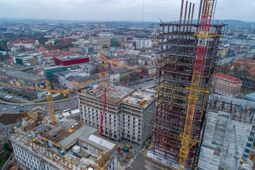 Te zdjęcia robią ogromne wrażenie. Zobacz przebudowę...