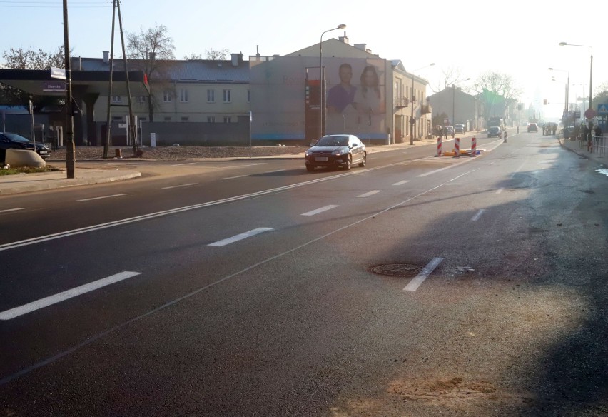 Prace wodociągowe na ulicy Słowackiego w Radomiu zakończone. Kiedy zostanie wznowiony ruch? Zobacz zdjęcia