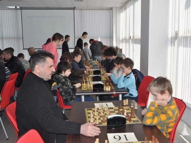 W turnieju rywalizowało 41 szachistów.