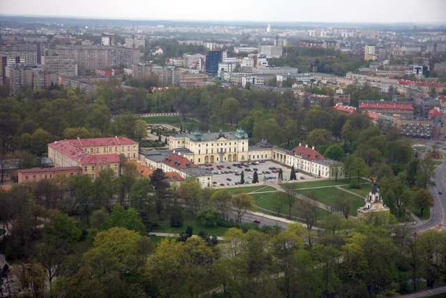 Tak wyglądał Białystok z lotu ptaka w 2008 roku. Galerie handlowe dopiero się budują, jest jeszcze stary stadion i hala Jagiellonii. Wielu budynków i ulic jeszcze nie ma.