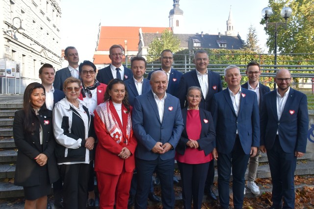 Klikając w kolejne slajdy dowiesz się, jak mocno zróżnicowane jest poparcie dla KO w regionie 