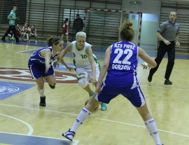 Martyna Mićków była najskuteczniejszą zawodniczką meczu, zdobywając 20 punktów.
