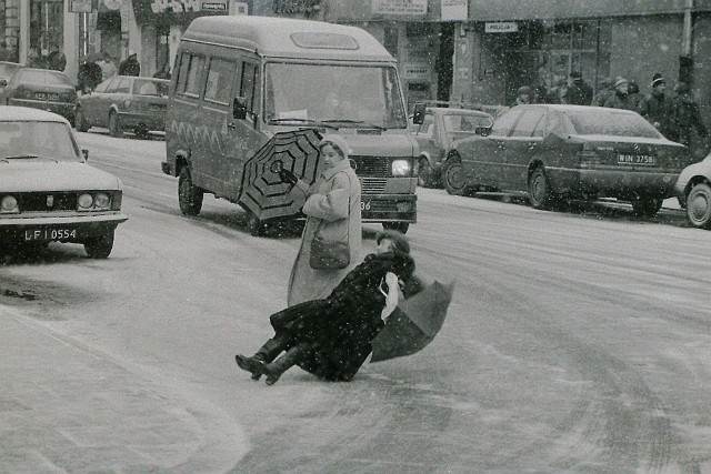 21 stycznia 1985 r. zakończyła się fala silnych mrozów, które trzymały od 4 stycznia. Temperatury w Łódzkiem spadały poniżej minus 23 stopni.