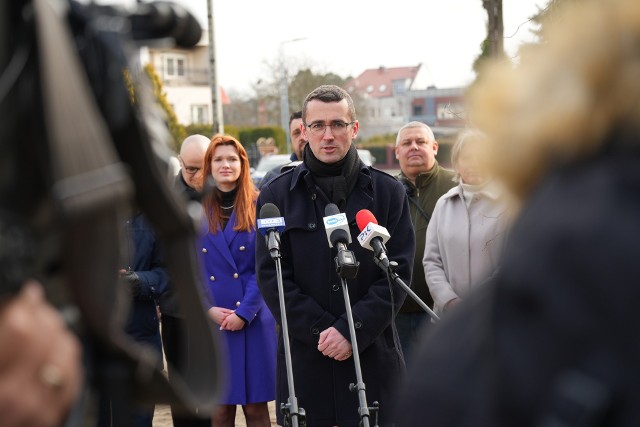 Poniedziałkowa konferencja prasowa KWW "Bydgoska prawica" dotyczyła ulic gruntowych.