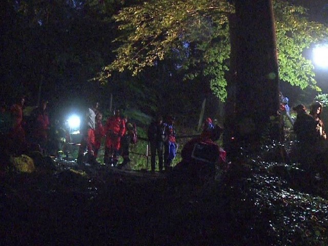 Szesnastoletnia dziewczyna z gimnazjum w Świekatowie zginęła w poniedziałek późnym wieczorem w jaskini Studnisko na terenie rezerwatu Sokole Góry.