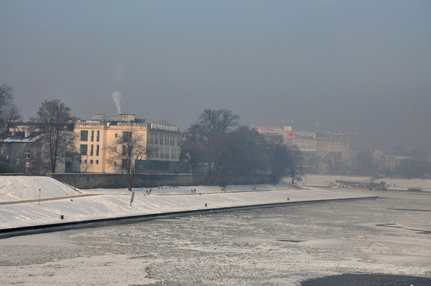 Smog zaatakował Kraków i Małopolskę [DANE]   