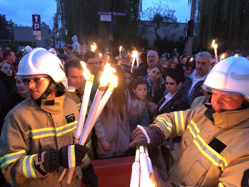 Święto Ogniowe 2019 w Żorach, procesja mieszkańców, 11 maja...