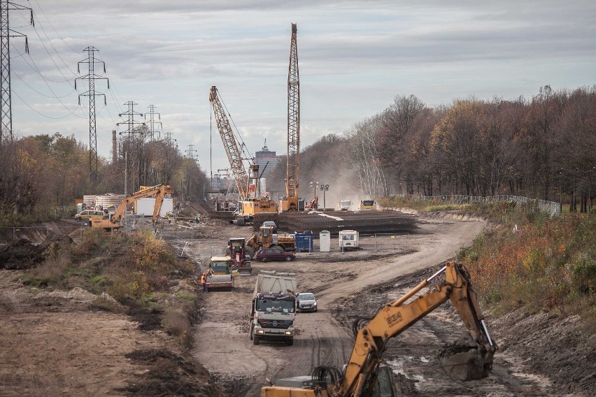 Budowa tunelu na dworzec Łódź Fabryczna rozpoczęta [ZDJĘCIA]