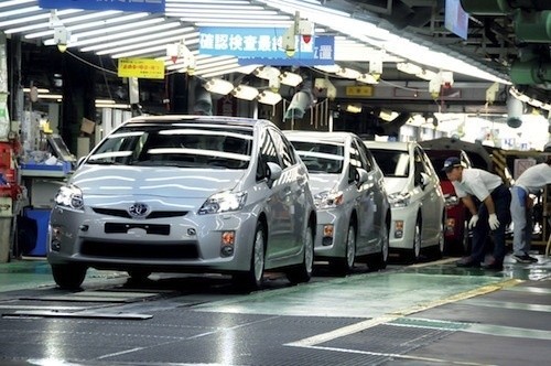 Mazda chce nauczyć się od Toyoty jej standardów technicznych i organizacji produkcji. To dla niej jedna z głównych korzyści, obok współpracy w dziedzinie technologii, z podpisanego w maju kontraktu o kooperacji obu japońskich koncernów / Fot. Toyota
