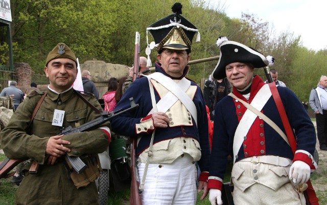 Fort Wielka Księża Góra znajdujący się przy Drodze Granicznej w Grudziądzu otworzy swoje drzwi z okazji Narodowego Święta 3 Maja. Było sporo atrakcji i tłumy odwiedzających.