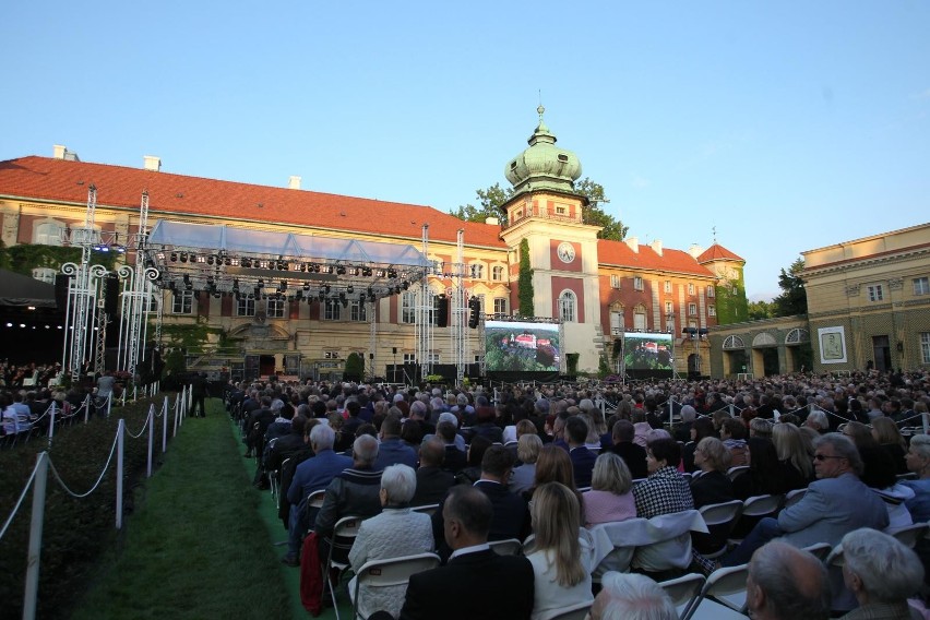 Muzyka z polityką na początek 57. Muzycznego Festiwalu w Łańcucie [ZDJĘCIA]