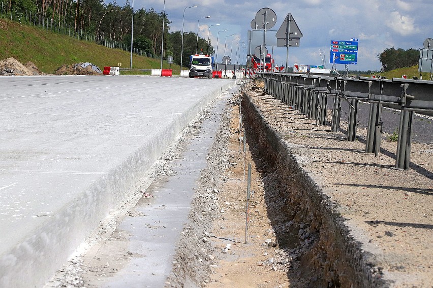 Budowa autostrady A1 koło Łodzi na odcinku Tuszyn - Piotrków...
