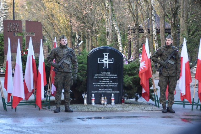 Na cmentarzu w Gorzowie pochowanych jest ponad stu powstańców wielkopolskich.
