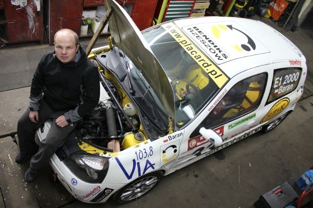 Roman Baran startuje renault clio