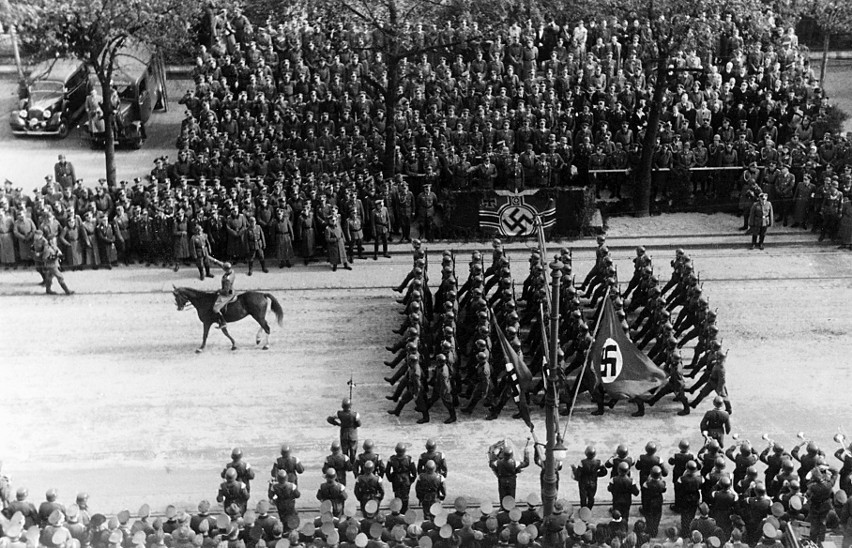 Niemiecka defilada w Warszawie, 5 października 1939 r.,...