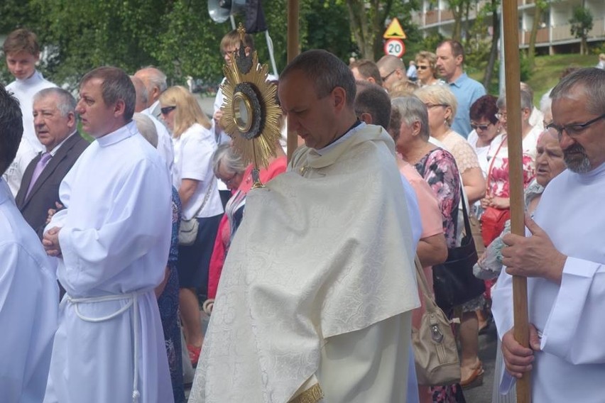 Boże Ciało w Jastrzębiu: Tłumy na procesji