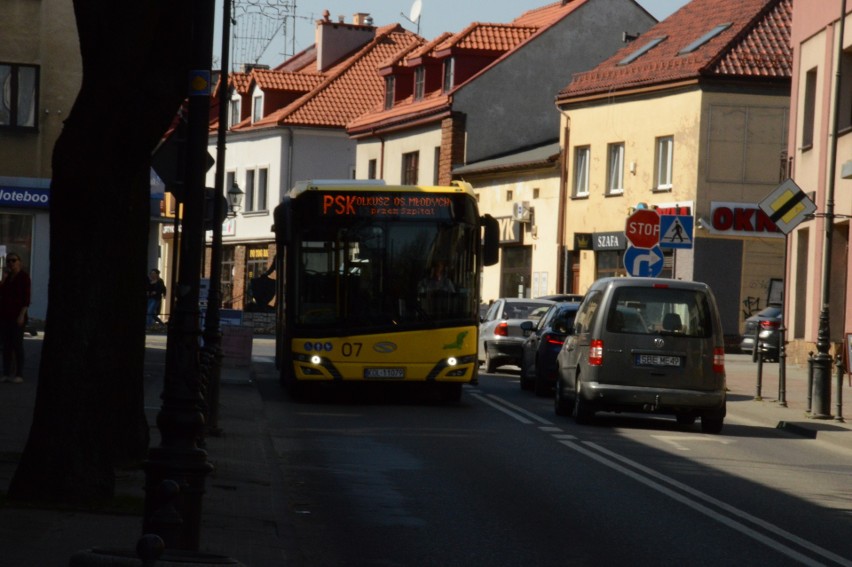  Olkuskie. Kierowcy autobusów muszą sprzedawać bilety pasażerom, a nie chcą tego robić