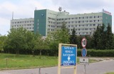 Mazowiecki Szpital Specjalistyczny w Radomiu wypłaca ustawowe podwyżki pensji dla personelu medycznego. Dokłada ponad 500 tysięcy złotych