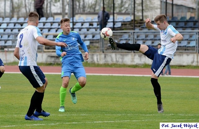 W meczu 25. kolejki III ligi piłkarskiej Bałtyk Koszalin uległ u siebie Świtowi Skolwin 2:3 (0:2).Zobacz także Bałtyk Koszalin - Mieszko Gniezno (archiwum)