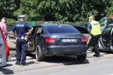 Łodygowice (powiat żywiecki): Uderzył w ogrodzenie i uciekł z miejsca zdarzenia. Poszkodowany pasażer samochodu
