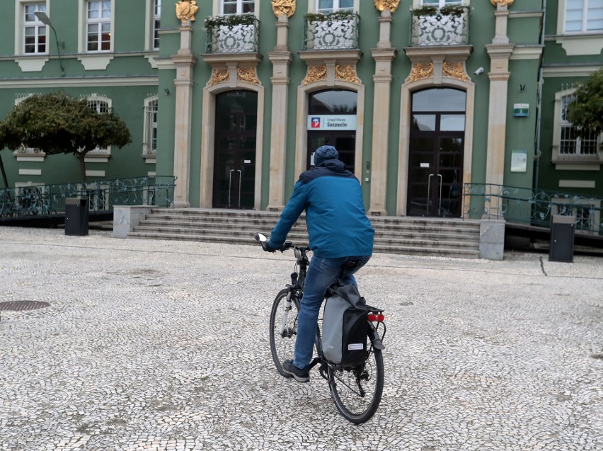 Szczecin. Urzędnicy magistratu zaczną jeździć rowerami? Jest taki pomysł 