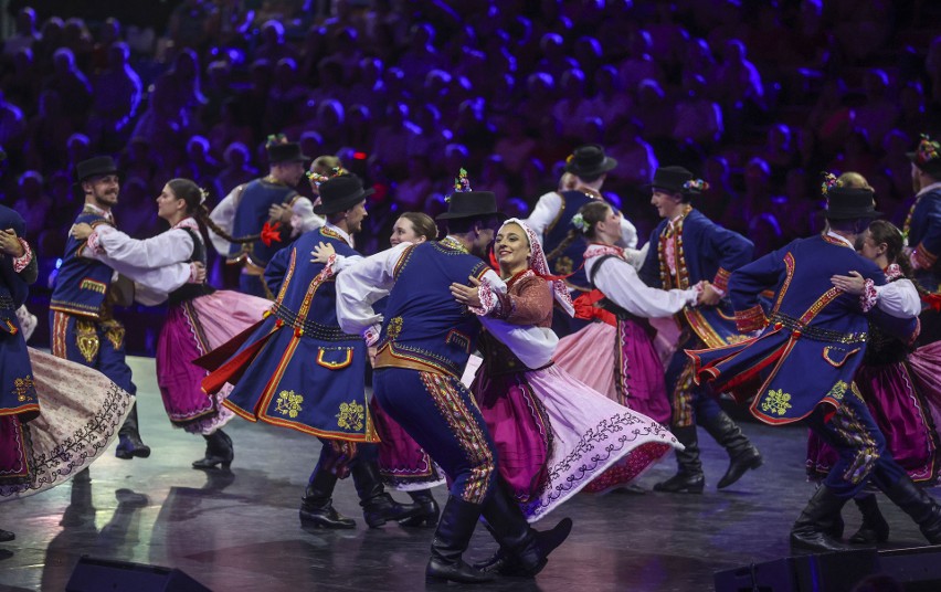 Fantastyczny koncert galowy "Rzeszów Forever" zakończył XIX Światowy Festiwal Polonijnych Zespołów Folklorystycznych [ZDJĘCIA, WIDEO]
