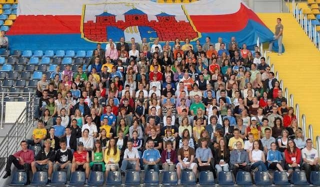 Tak prezentowała się rodzina wolontariuszy poprzednich lekkoatletycznych imprez w Bydgoszczy. Fot. Robert Sawicki
