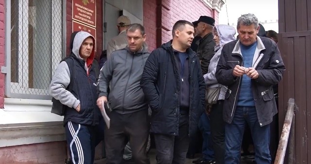 W Rosji trwa mobilizacja. W obwodzie swierdłowskim wezwano 59-letniego chirurga z problemami zdrowotnymi.