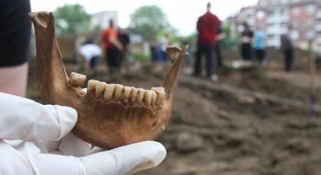Archeolodzy mają nadzieję na odkrycie nienaruszonych grobów