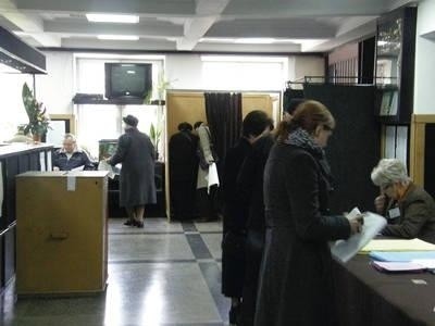 Miechowianie głosowali m.in. w lokalu w Miechowskim Domu Kultury Fot. Magdalena Uchto