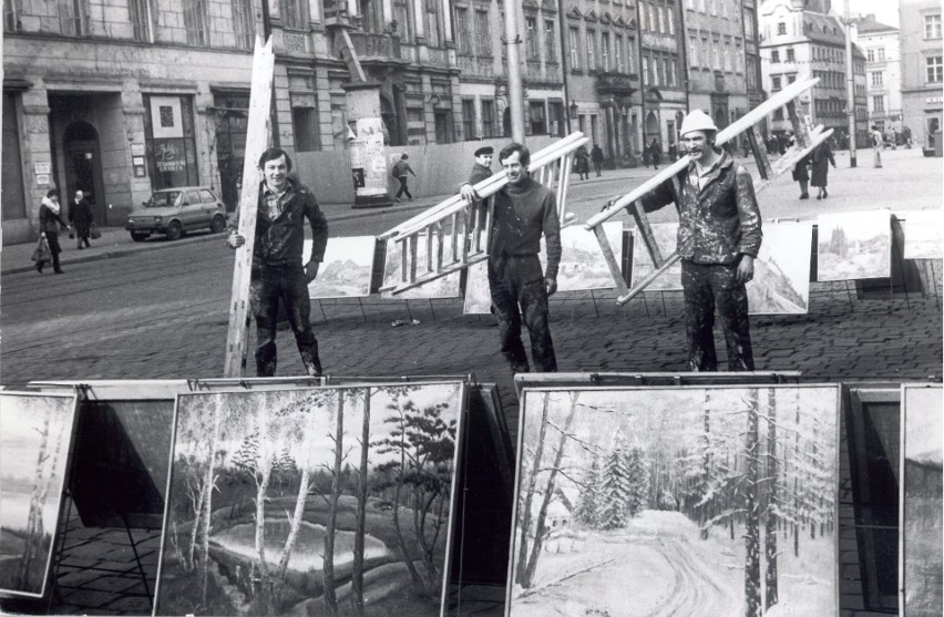 Wrocław, Rynek, lata 80. Oryginalny podpis pod zdjęciem:...