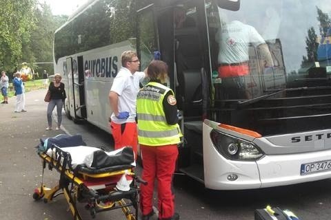 Ratownicy zabrali rodzącą z autobusu do szpitala.
