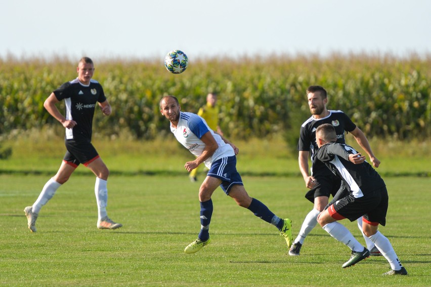 Klasa O Jarosław. Fenix Leszno przegrał u siebie z Płomieniem Morawsko 1:3 [ZDJĘCIA]