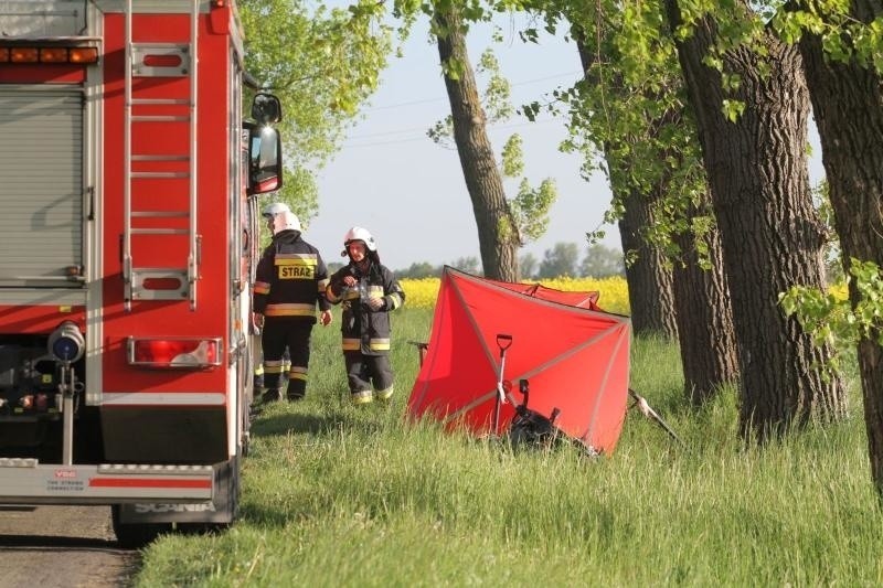 Śmiertelny wypadek między Żurawicami a Pustkowem Żurawskim....