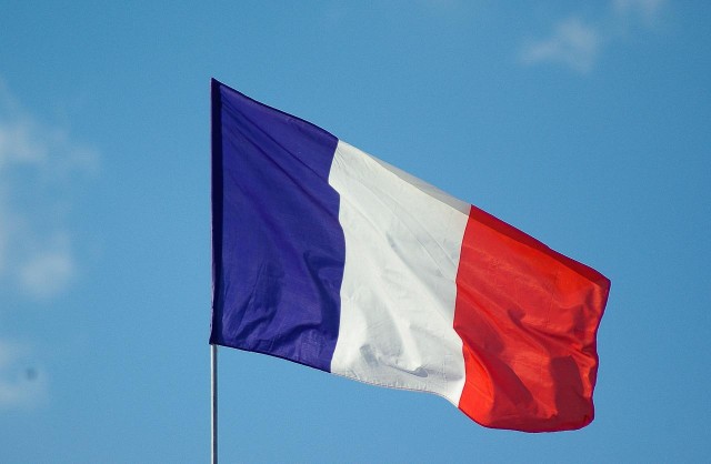 Frekwencja na godzinę 17:00 wyniosła 65 proc. Oznacza to, że była niższa niż w wyborach prezydenta w 2017 roku o ponad 4 pkt proc. – poinformowało francuskie Ministerstwo Spaw Wewnętrznych