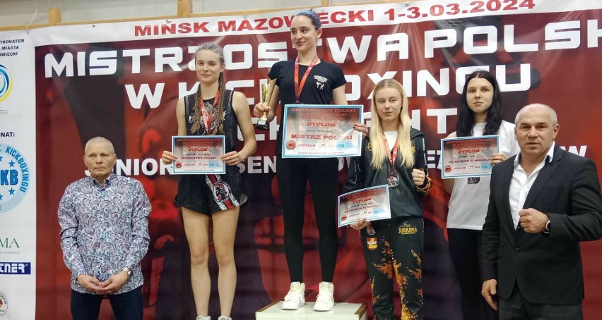Weronika Śmigielska na drugim stopniu podium mistrzostw...