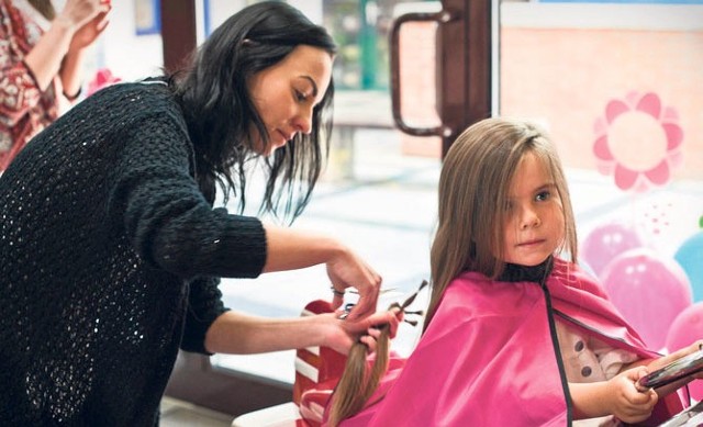 Mama Ani wybrała salon Ciach Ciach, który specjalizuje się w strzyżeniu najmłodszych 