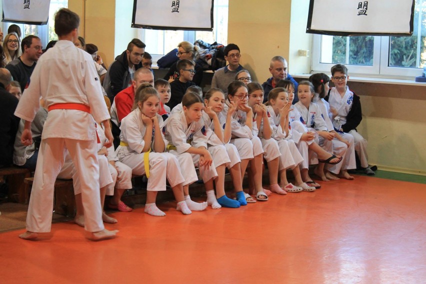 VII Mikołajkowy Turniej Karate o Puchar Wójta Gminy...