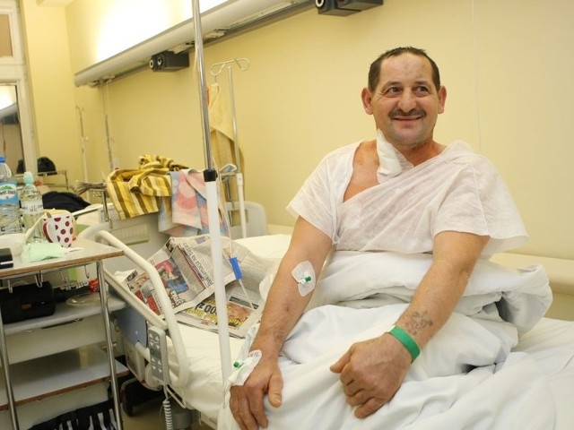 Zbigniew Konecki tydzień po poważnym wypadku przeszedł w słupskim szpitalu innowacyjną operację kręgosłupa. Na drugi dzień po zabiegu mógł wyjść do domu.