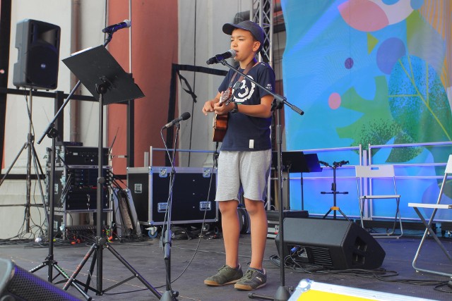 Ukulele to tak łatwy w nauczaniu instrument, że grają na nim najmłodsi