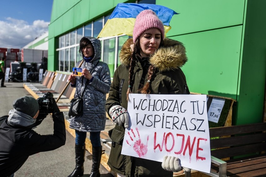 Protesty pod Leroy Merlin - Gdańsk | Strefa Biznesu