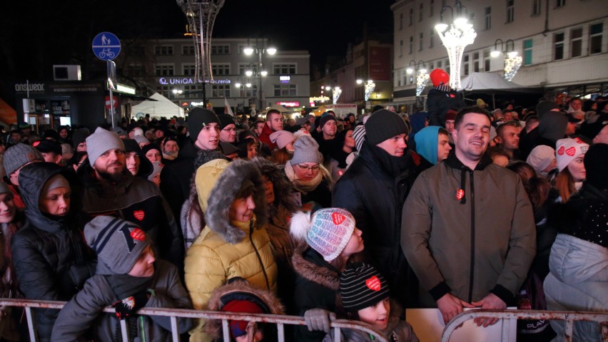 Światełko do nieba, licytacje i koncert Feel na finał WOŚP w...