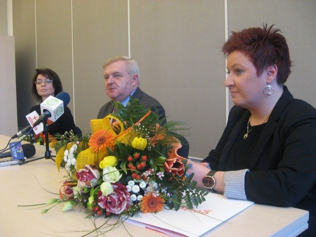 Sylwia Beech (pierwsza z prawej) zastąpiła na stanowisku Dorotę Janczewską (pierwsza z lewej)