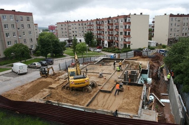 Kolejny blok dla seniorów powstaje w KielcachPrzy ulicy Kazimierza Wielkiego w Kielcach powstaje kolejny blok dla seniorów.