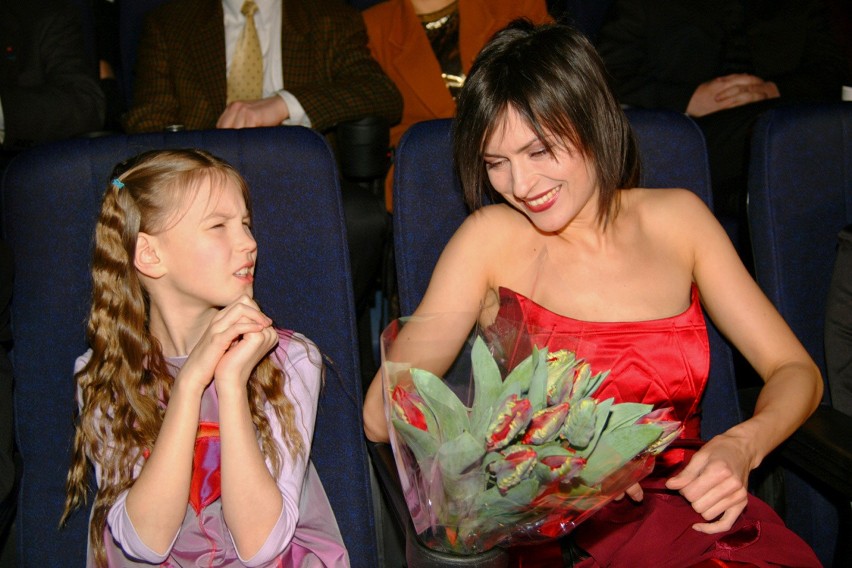Danuta Stenka z córką Pauliną w 2002 roku