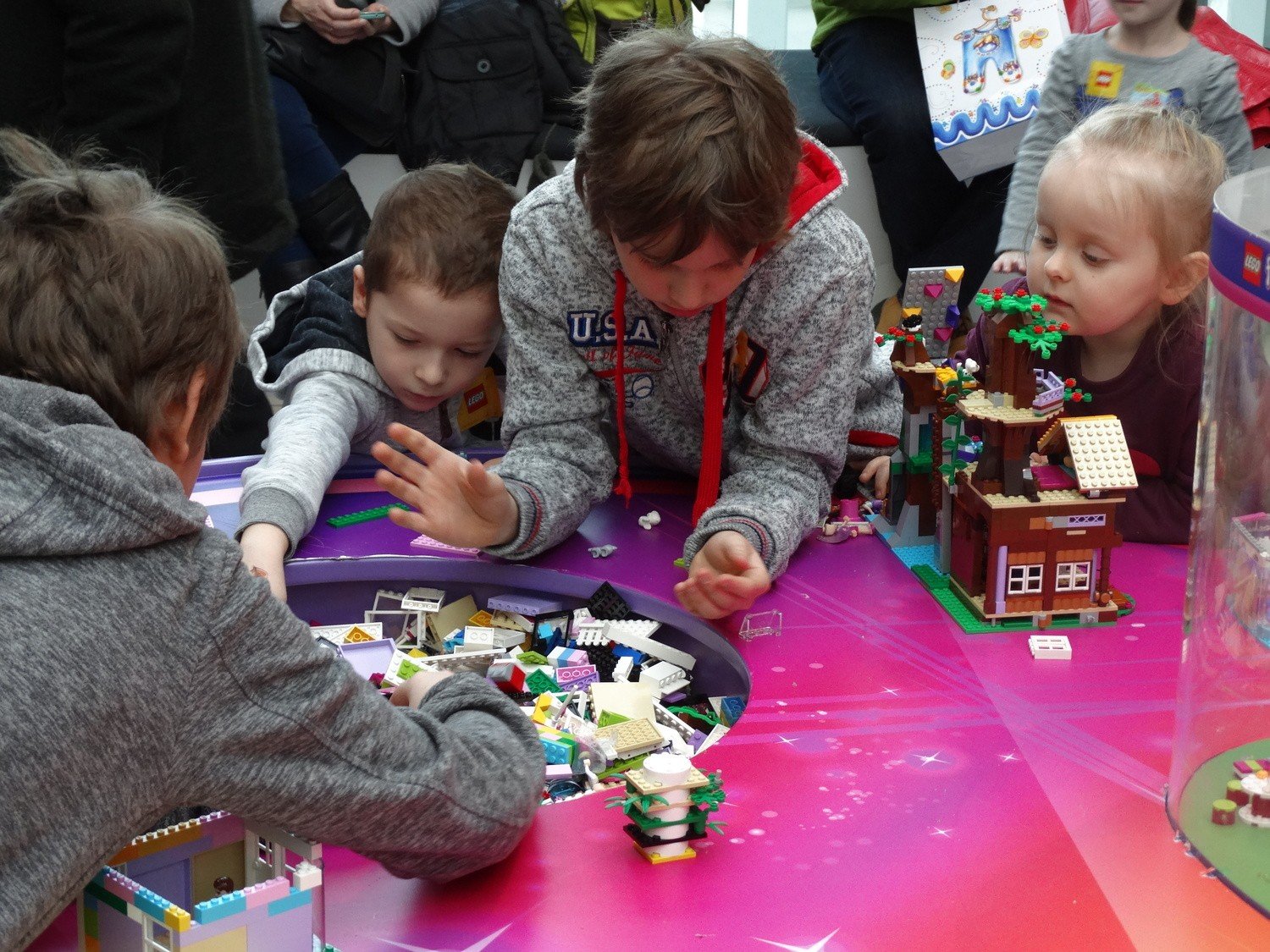 Wystawa klocków LEGO w Galerii Katowickiej [ZDJĘCIA] | Dziennik Zachodni