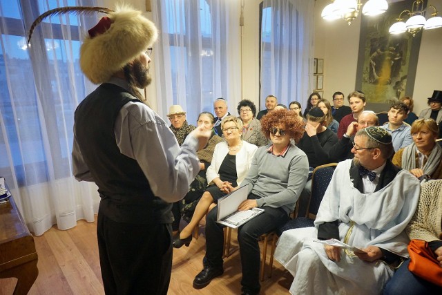 Podczas obchodów święta Purim Gmina Żydowska w Poznaniu była licznie wypełniona