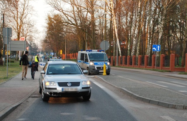 27-latek w passacie potrącił pieszego na przejściu