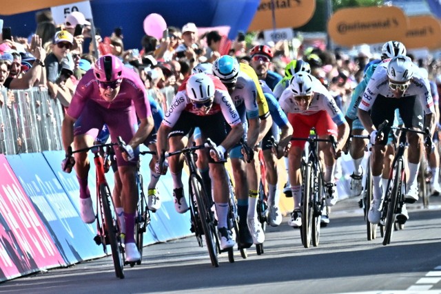 Polak drugi na 13. etapie Giro d'Italia.